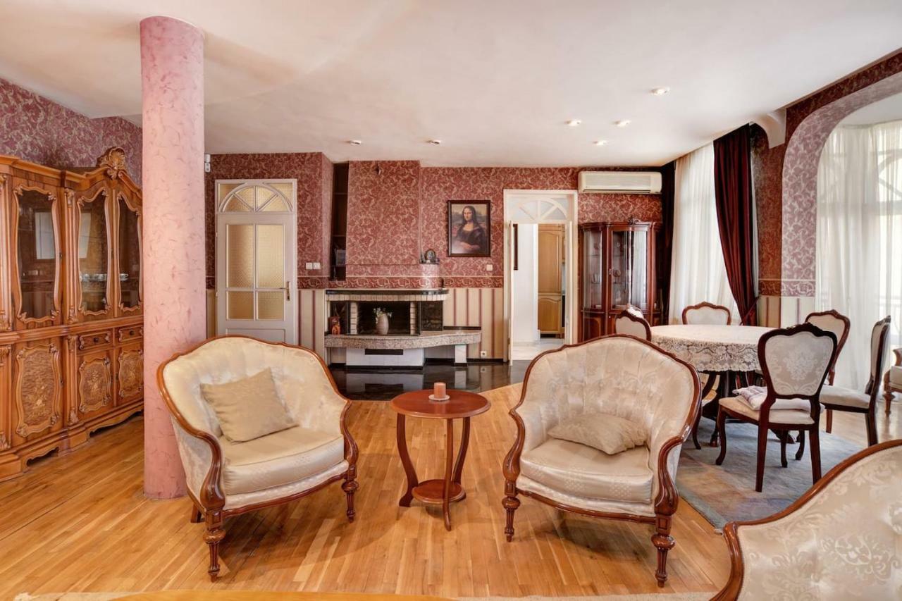 Aristocratic, Elegant, Designer Top Central Apartment Sofia Luaran gambar